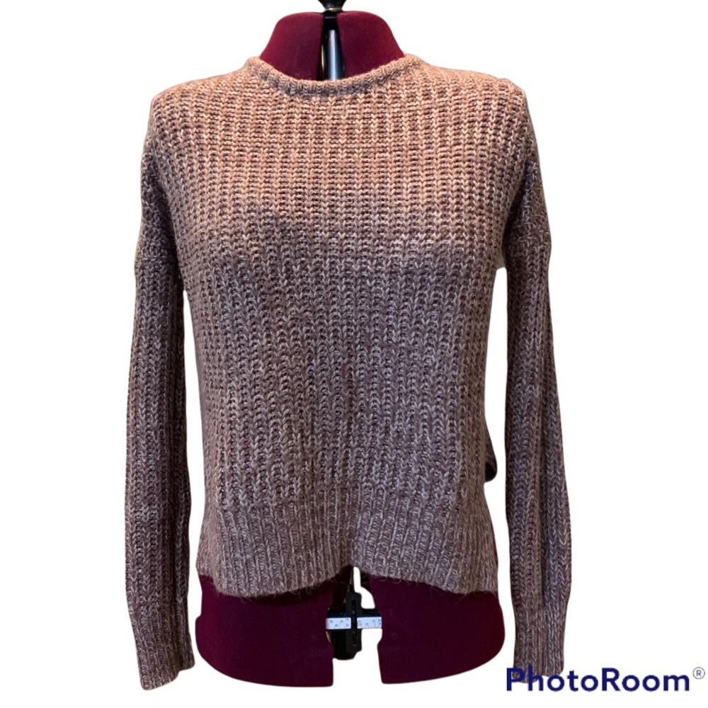 Essentials by Full Tilt Crew Neck Sweater, XS.